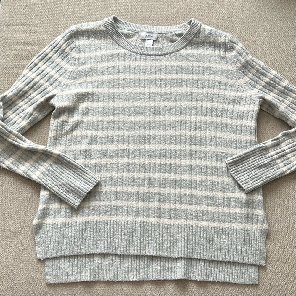 OLD NAVY Striped Sweater with Sparkles L Gray and White)